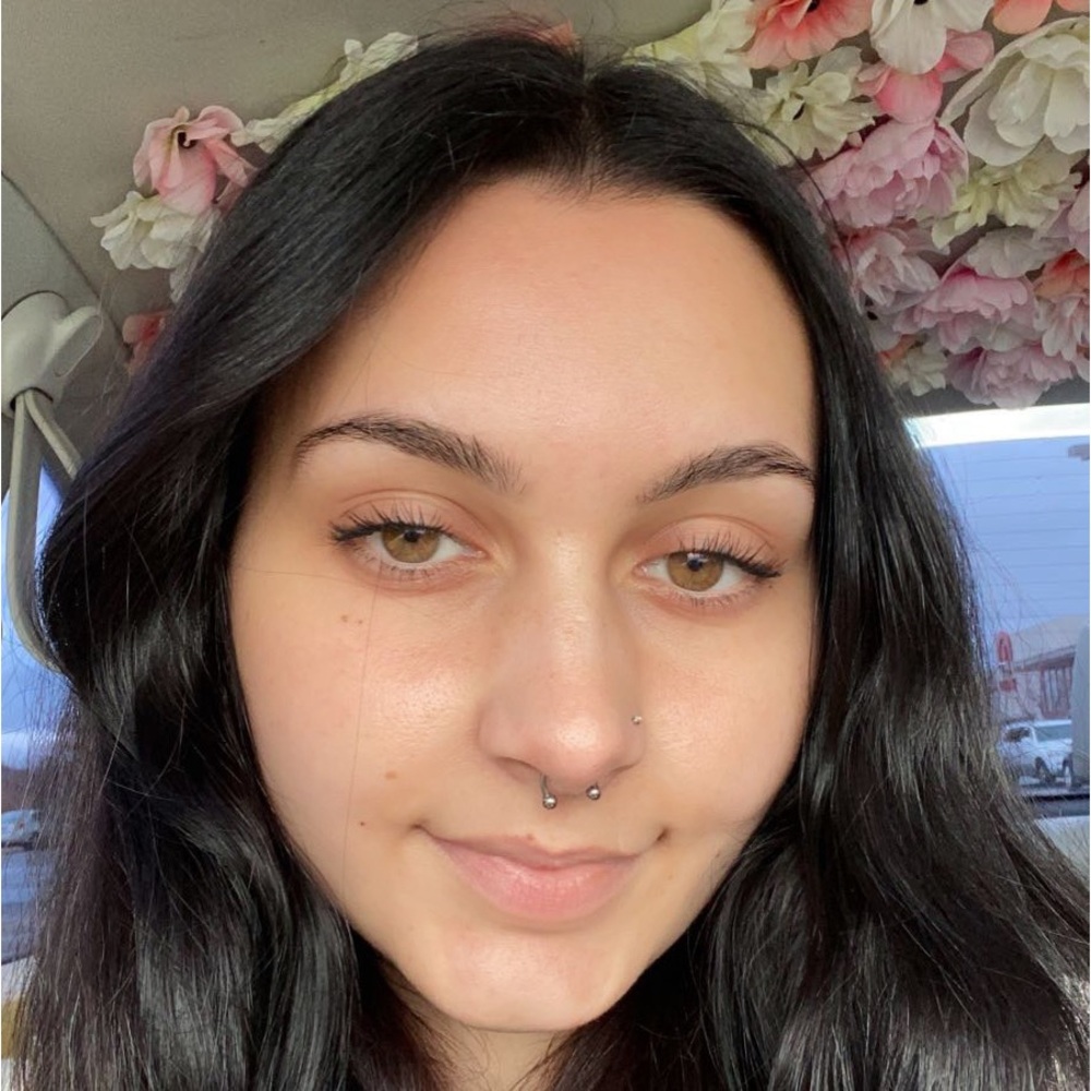 Meet your Posher, Desirae